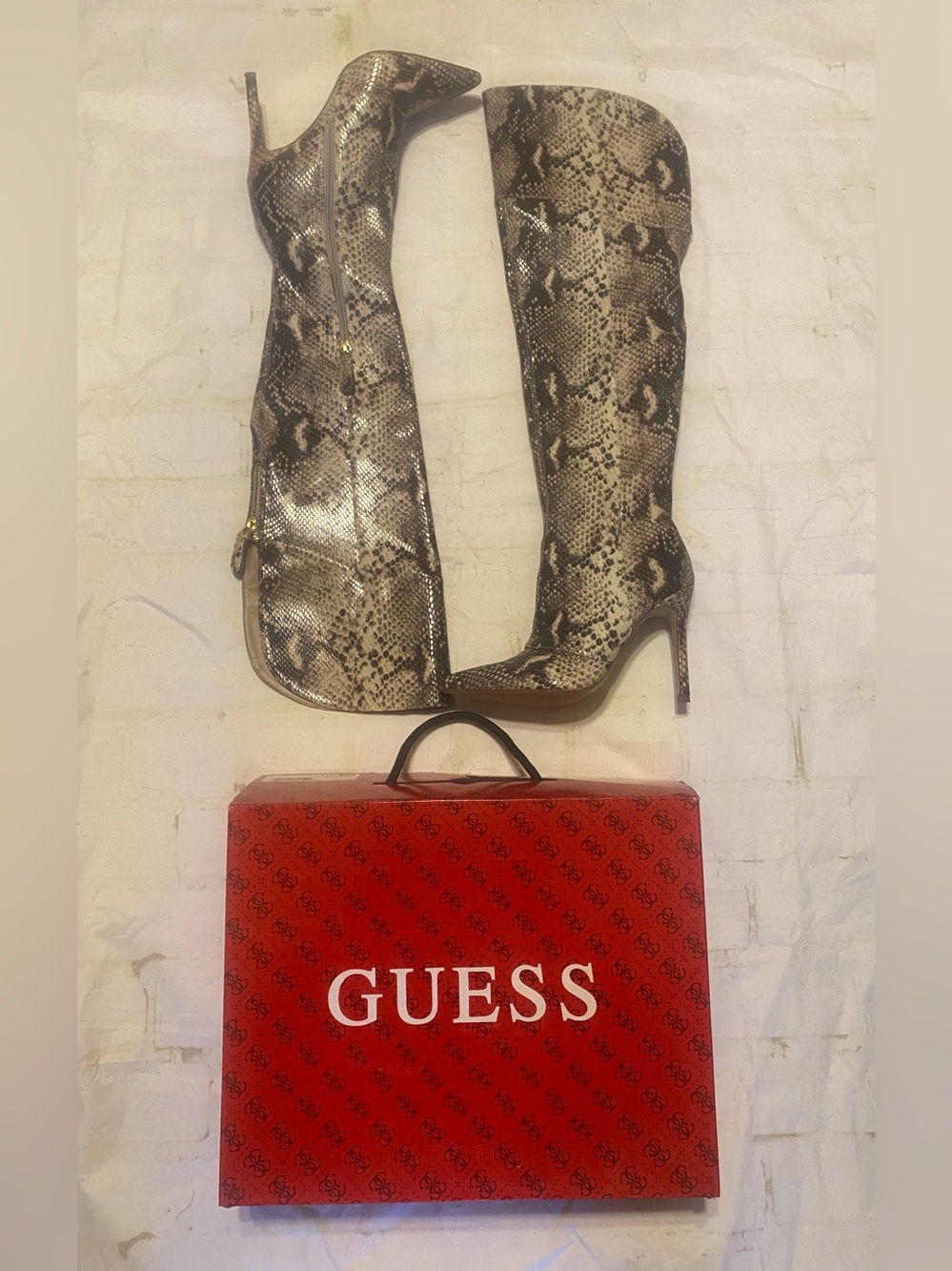 Guess Naddy3 Snake Print Knee High Stiletto Boots 6.5 Dual Zip EUC